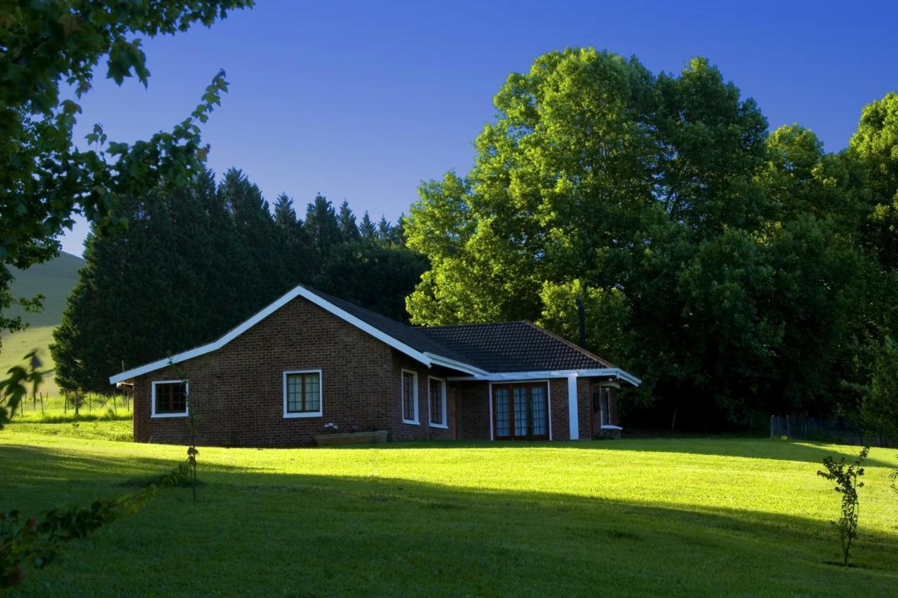 Lions River Country Cottages Esterno foto