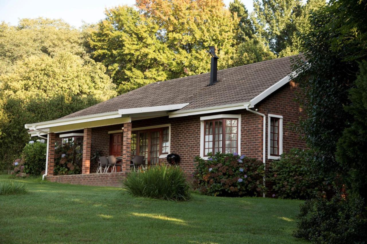 Lions River Country Cottages Esterno foto